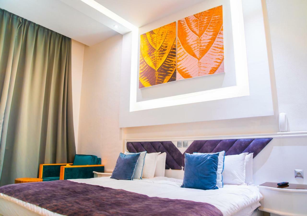 Windsor Hotel City Center คาซาบลังกา ภายนอก รูปภาพ
